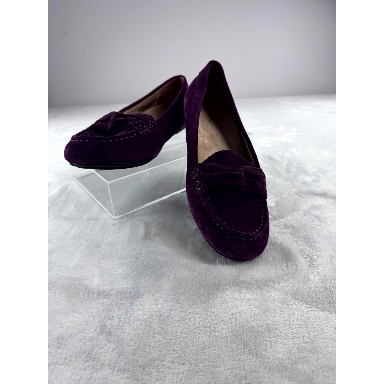Vionic Norah Suede Loafer Shoes Women's 9 Purple Slip-On Moccasin Comfort